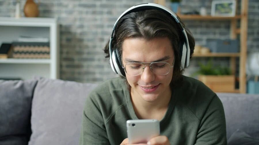 Improve listening skills with LingLea